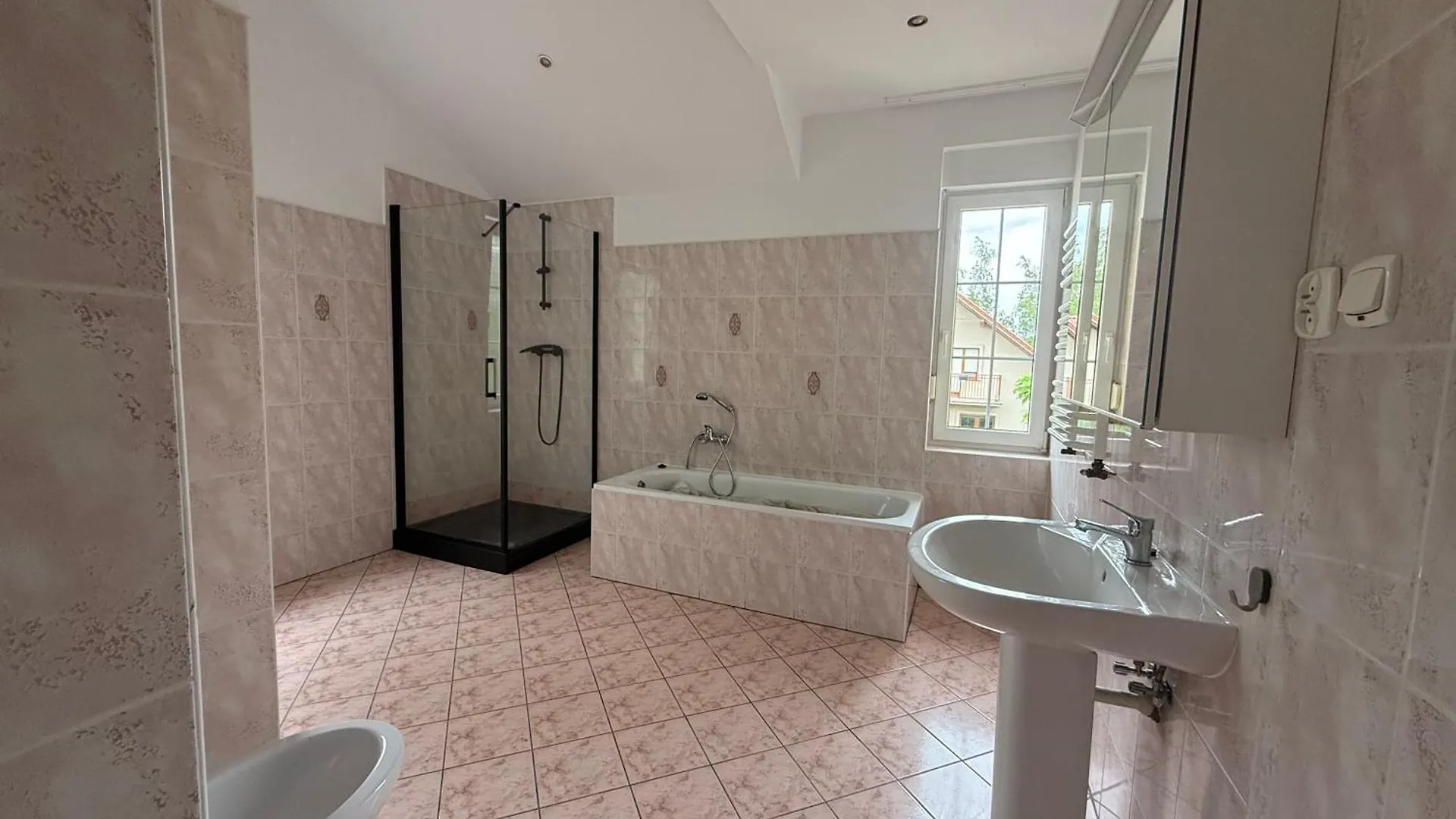 Guest house Dom Na Osiedlu Hotel Poznan Poland